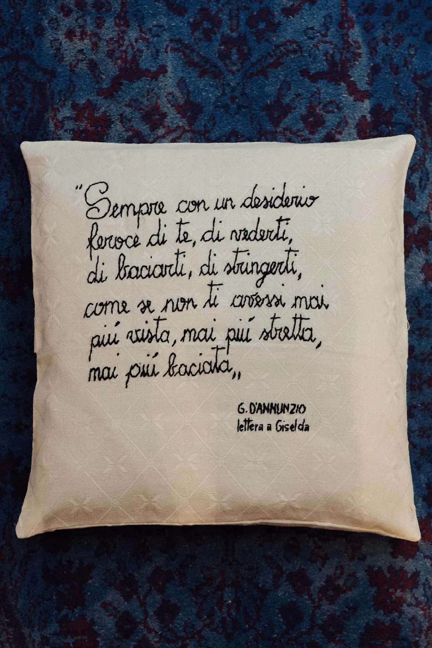 Massimo Alba PILLOW< Arts & Crafts