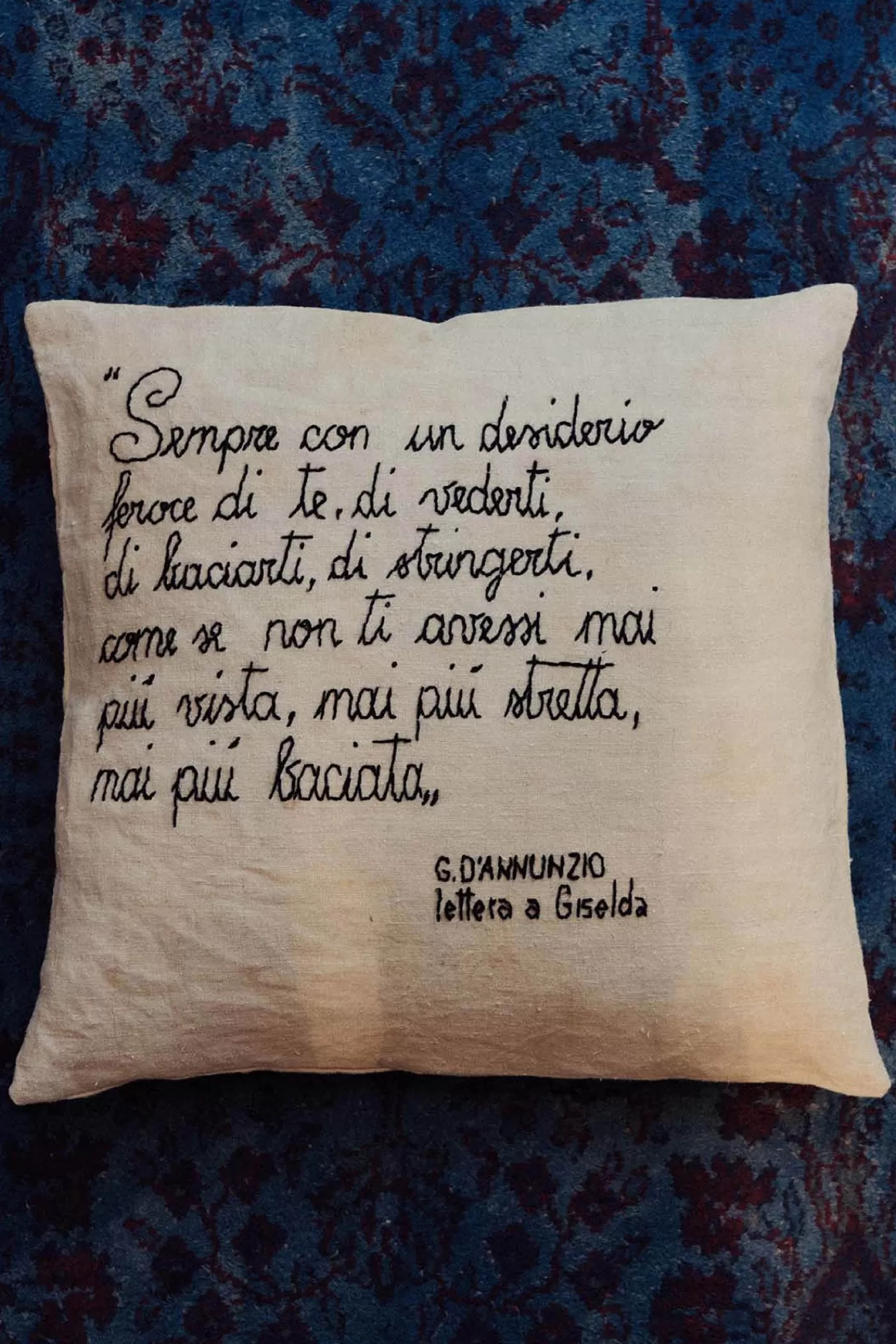 Massimo Alba PILLOW< Arts & Crafts